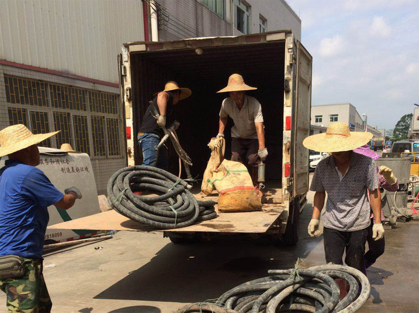 排湖风景区一部件厂房地基出现下沉注浆加固